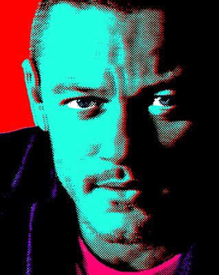 Headshot of Luke Evans